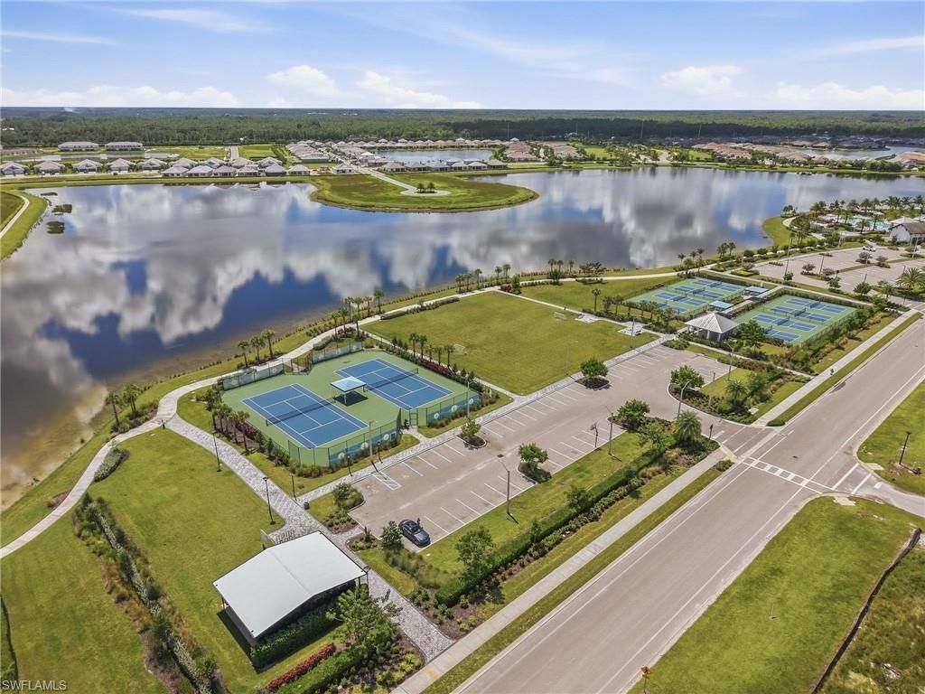 4564 Centaurus Cir, Naples, FL 34120 Photo