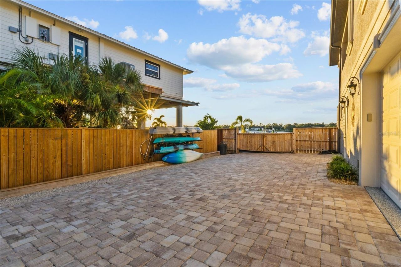 107 Sunset Drive, Nokomis, FL 34275 Photo