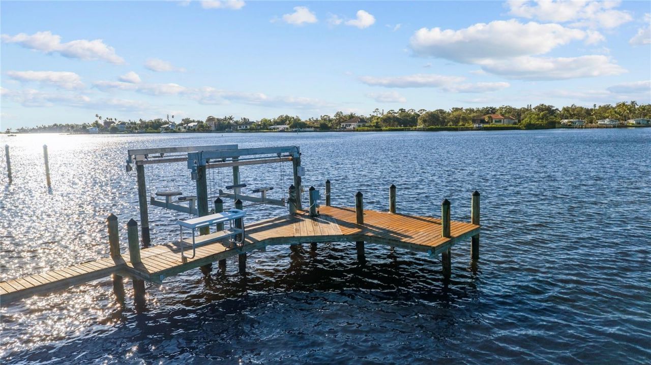 107 Sunset Drive, Nokomis, FL 34275 Photo