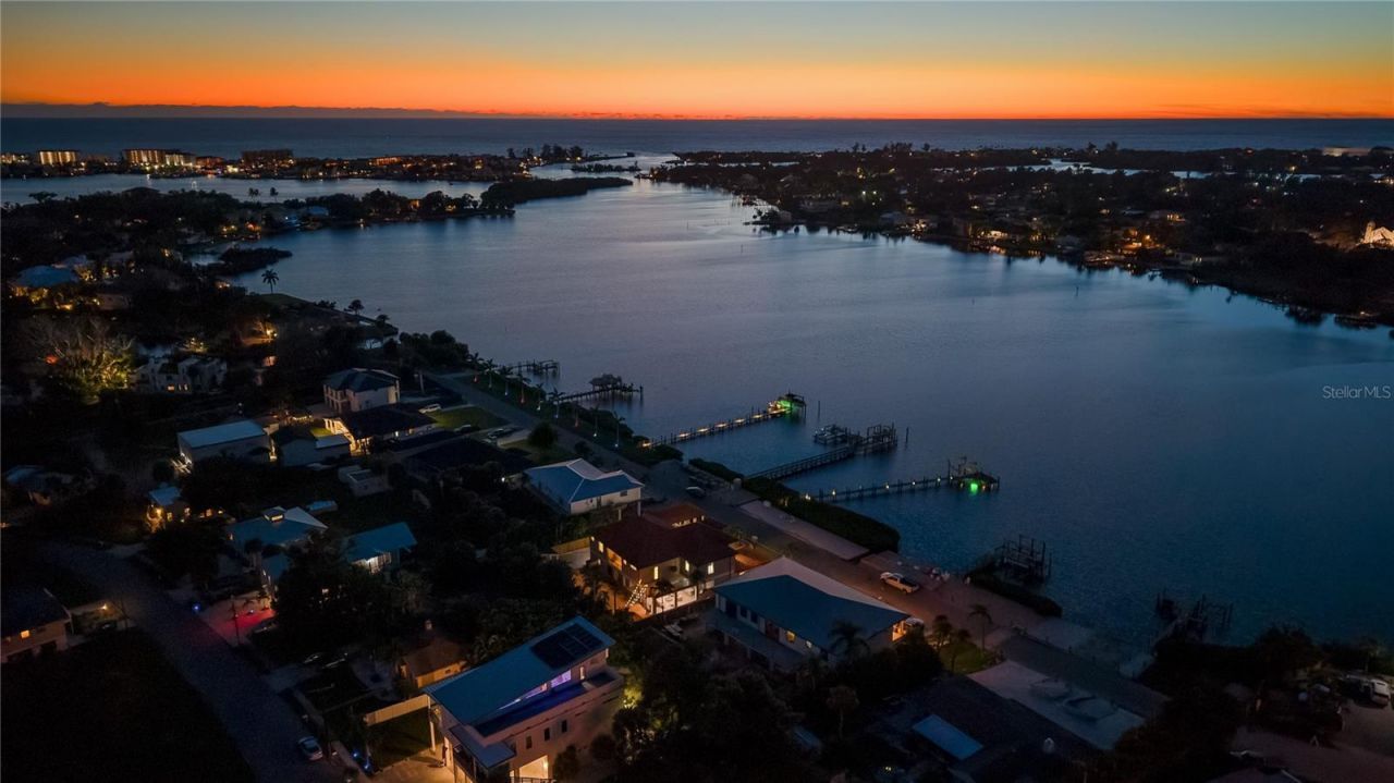 107 Sunset Drive, Nokomis, FL 34275 Photo