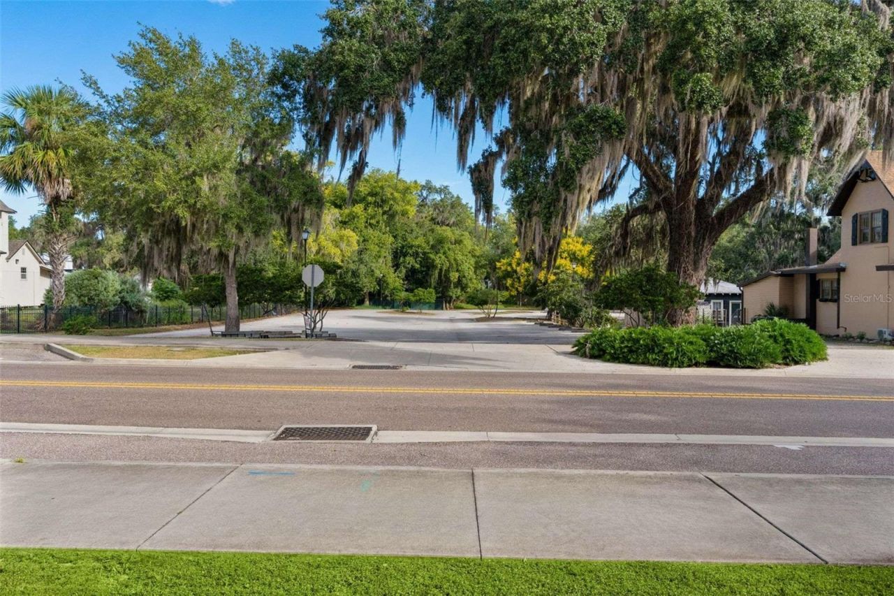 1019 W Main Street, Leesburg, FL 34748 Photo