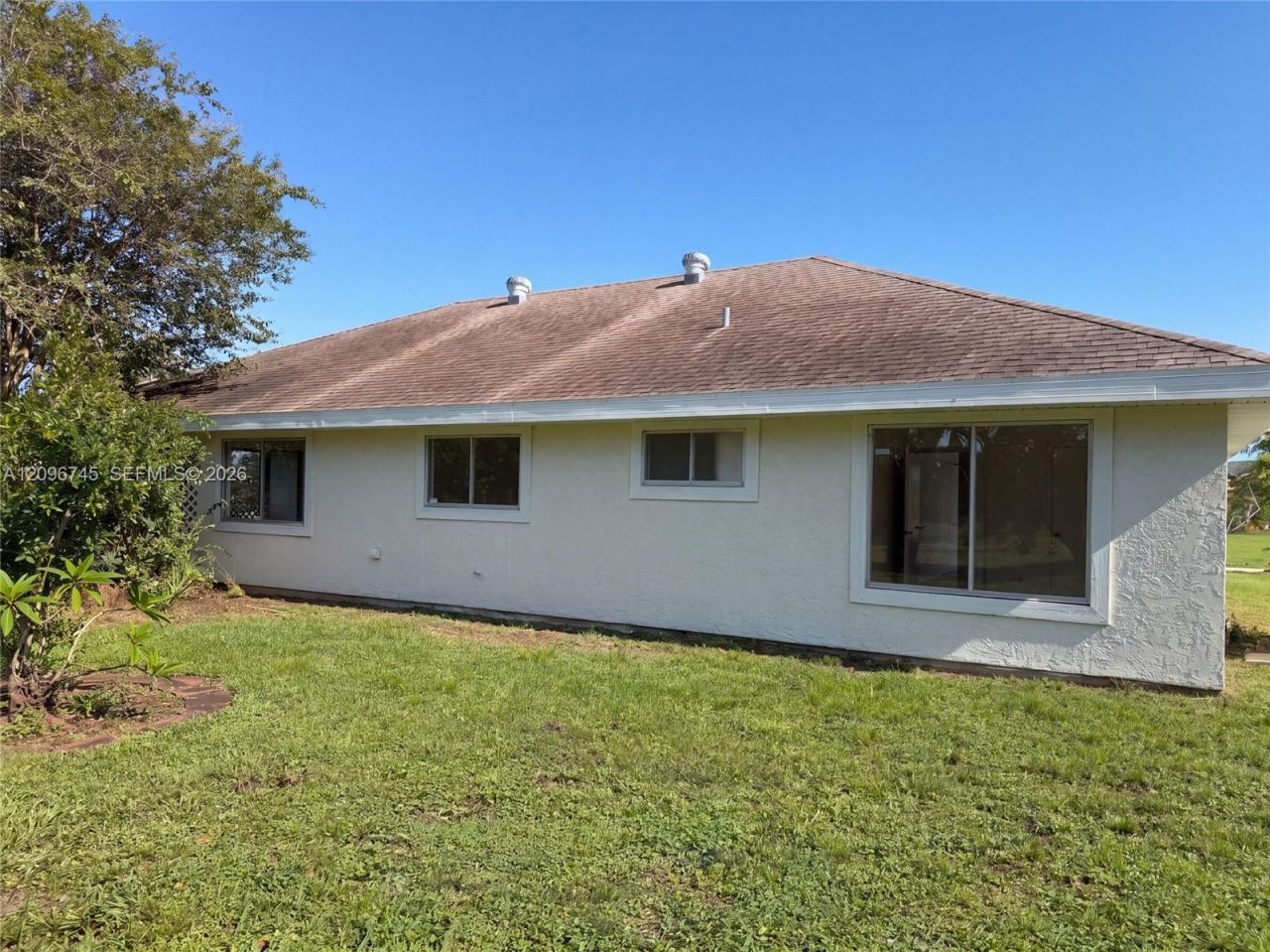 1832 SE Wexford Ct , Port Saint Lucie, FL 34952 Photo