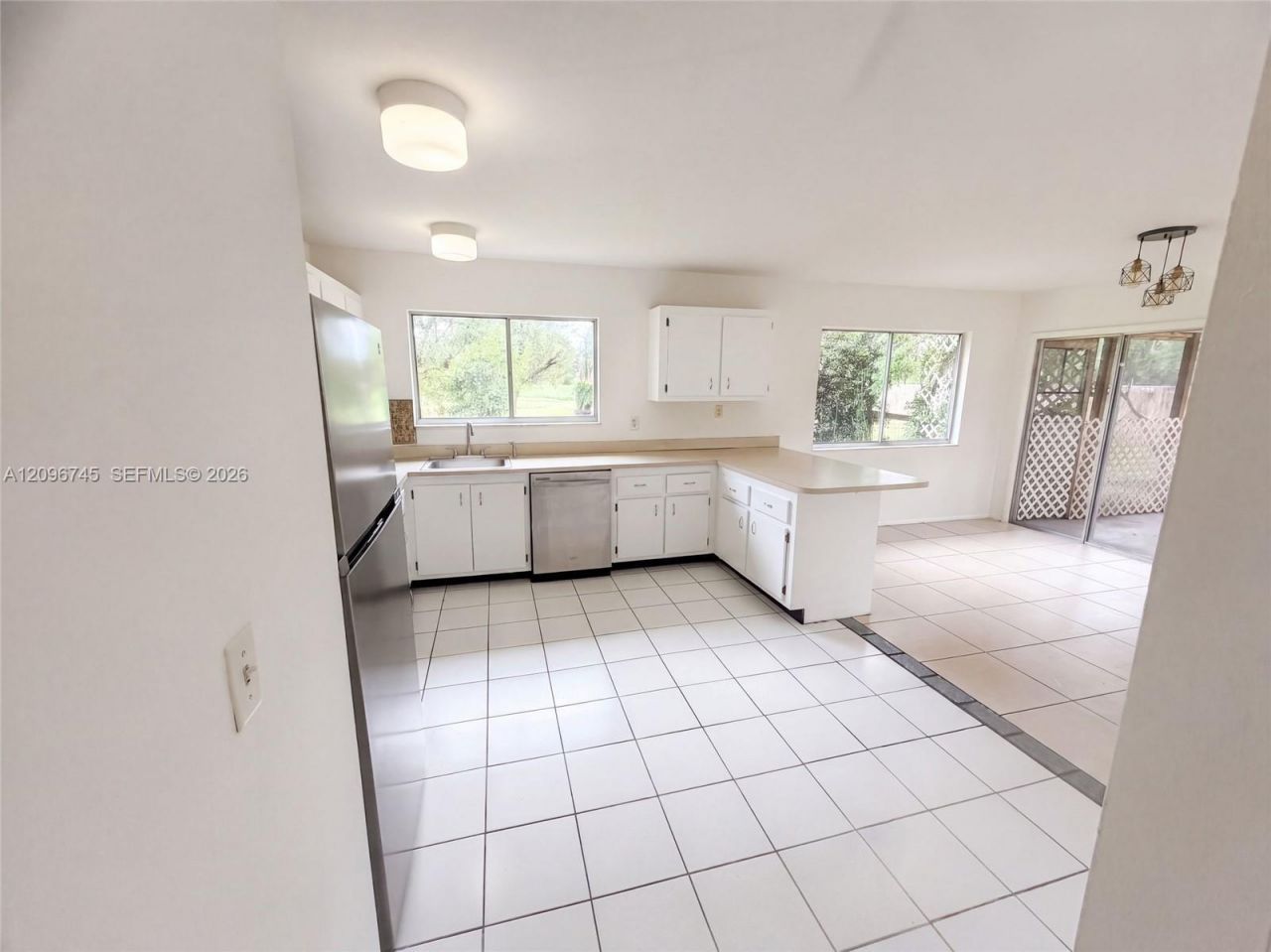 1832 SE Wexford Ct , Port Saint Lucie, FL 34952 Photo