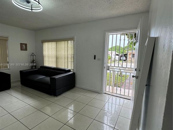 258 E 46th St, Hialeah, FL 33013