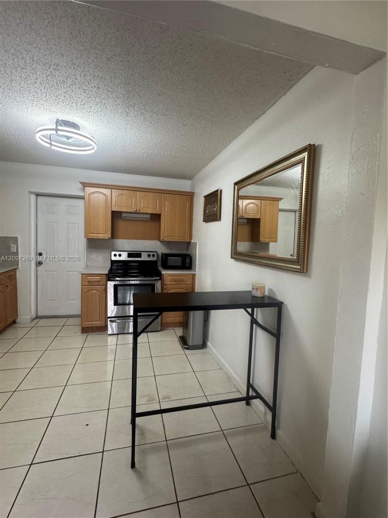 258 E 46th St, Hialeah, FL 33013 Photo