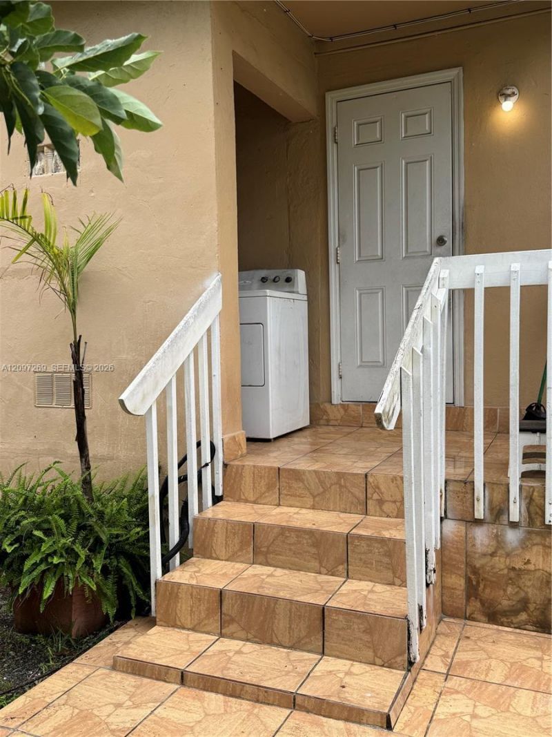 258 E 46th St, Hialeah, FL 33013 Photo