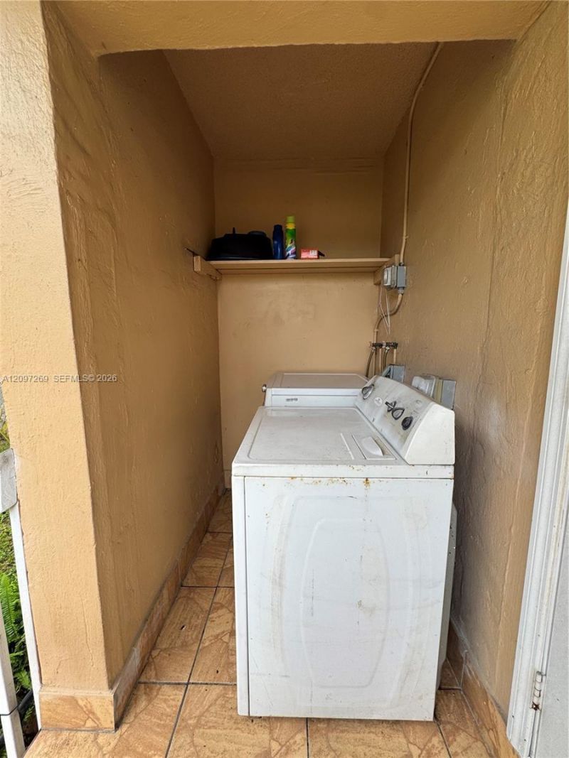 258 E 46th St, Hialeah, FL 33013 Photo