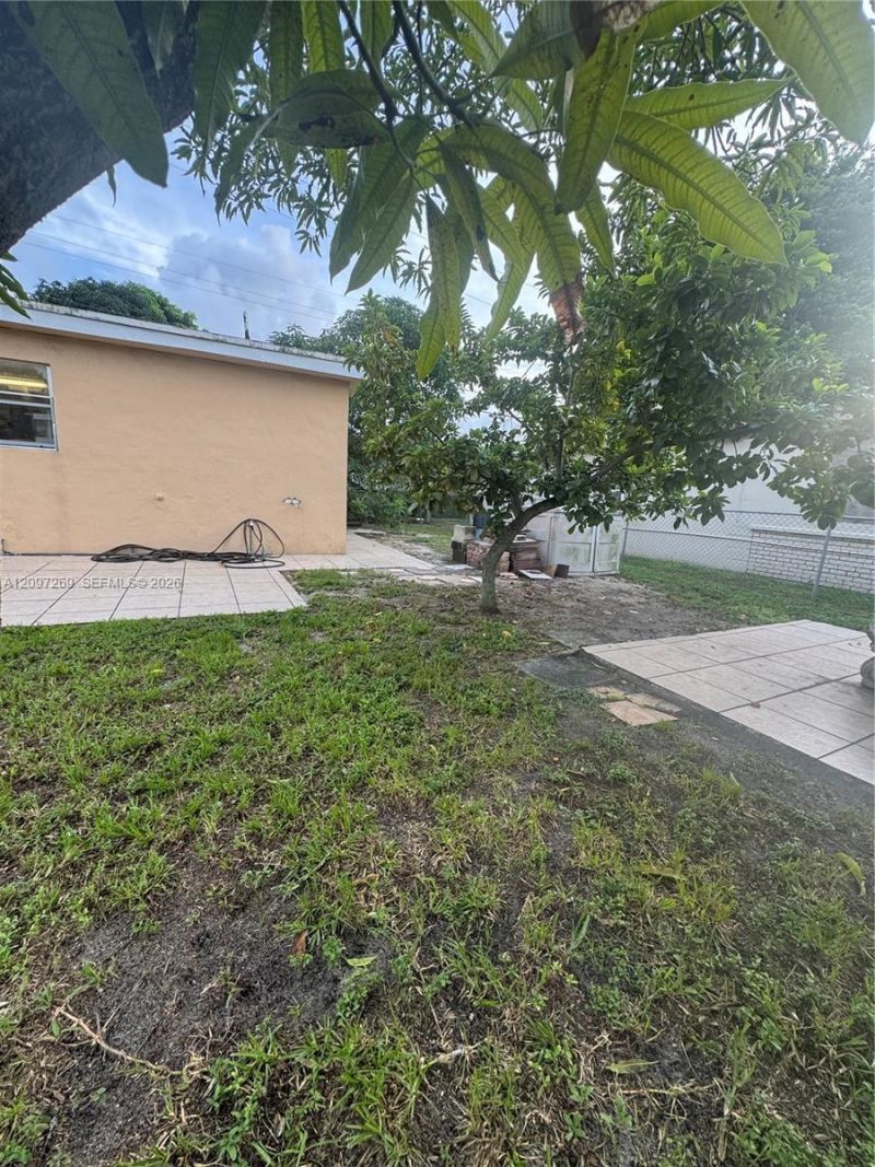 258 E 46th St, Hialeah, FL 33013 Photo