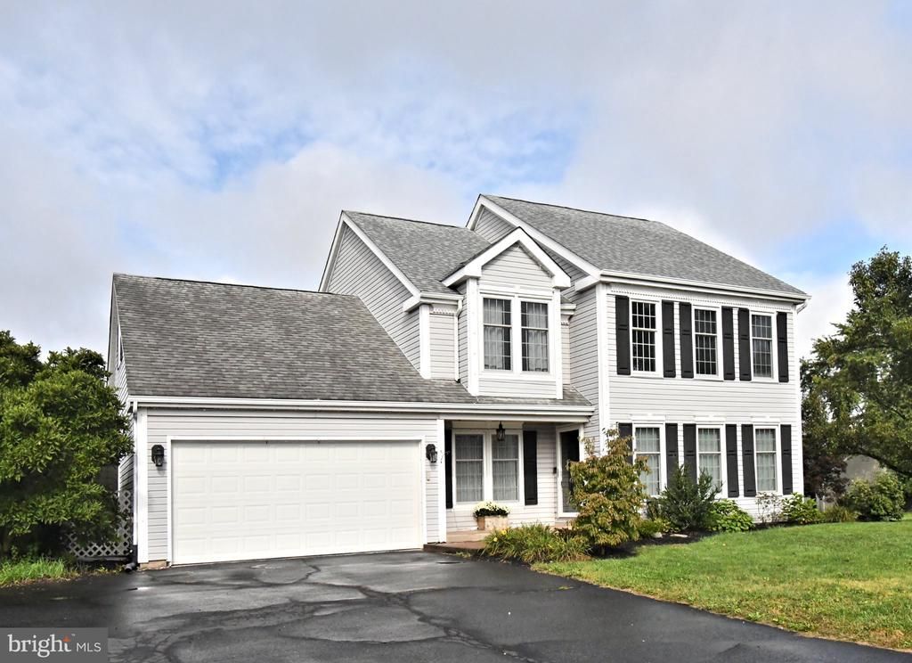 1019 MAYFLOWER DRIVE, QUAKERTOWN, PA 18951
