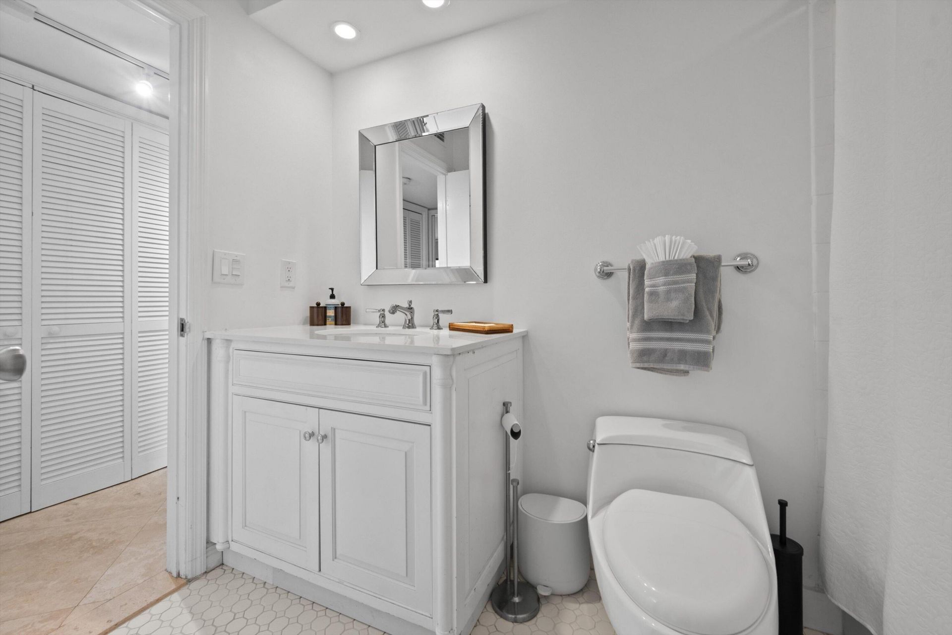 13329 Polo Club Road, Unit 105, Wellington, FL 33414 Photo