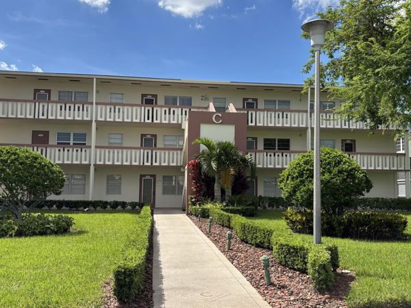 114 Preston Way, Boca Raton, FL 33434