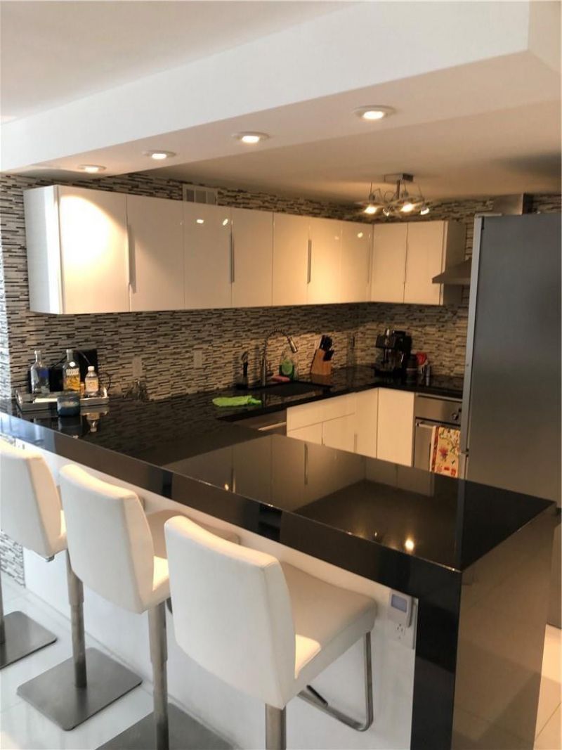 6423 Collins Avenue, Unit 1501, Miami Beach, FL 33141 Photo