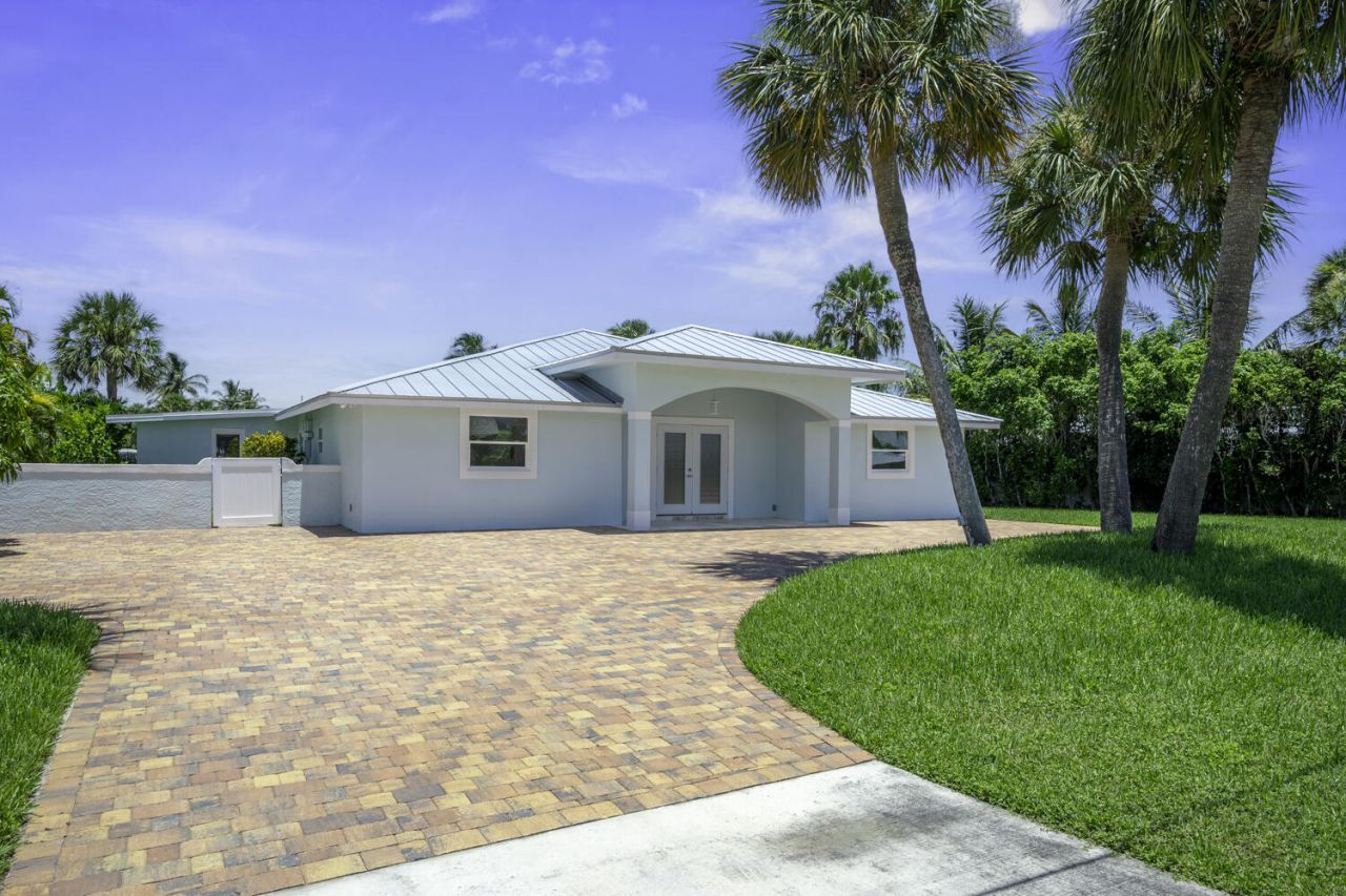 1718 Rio Vista Drive, Fort Pierce, FL 34949 Photo
