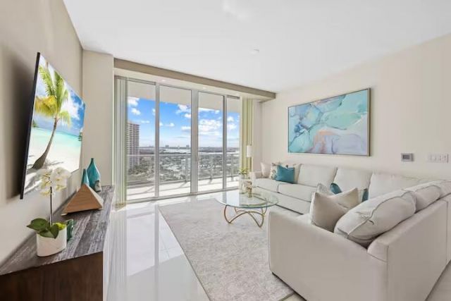 3100 N Ocean Drive, Unit H1707, Singer Island, FL 33404 Photo