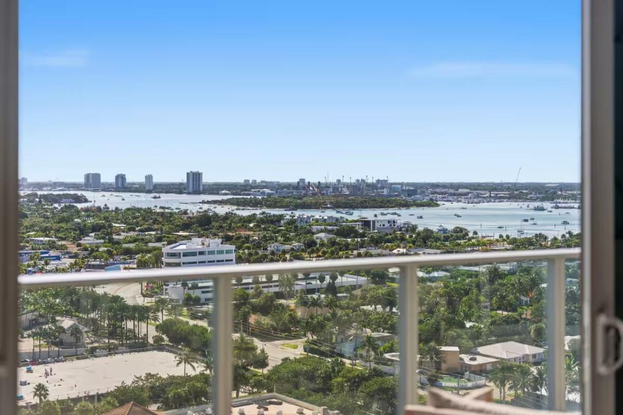 3100 N Ocean Drive, Unit H1707, Singer Island, FL 33404 Photo