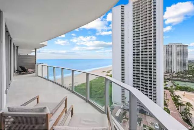 3100 N Ocean Drive, Unit H1707, Singer Island, FL 33404 Photo