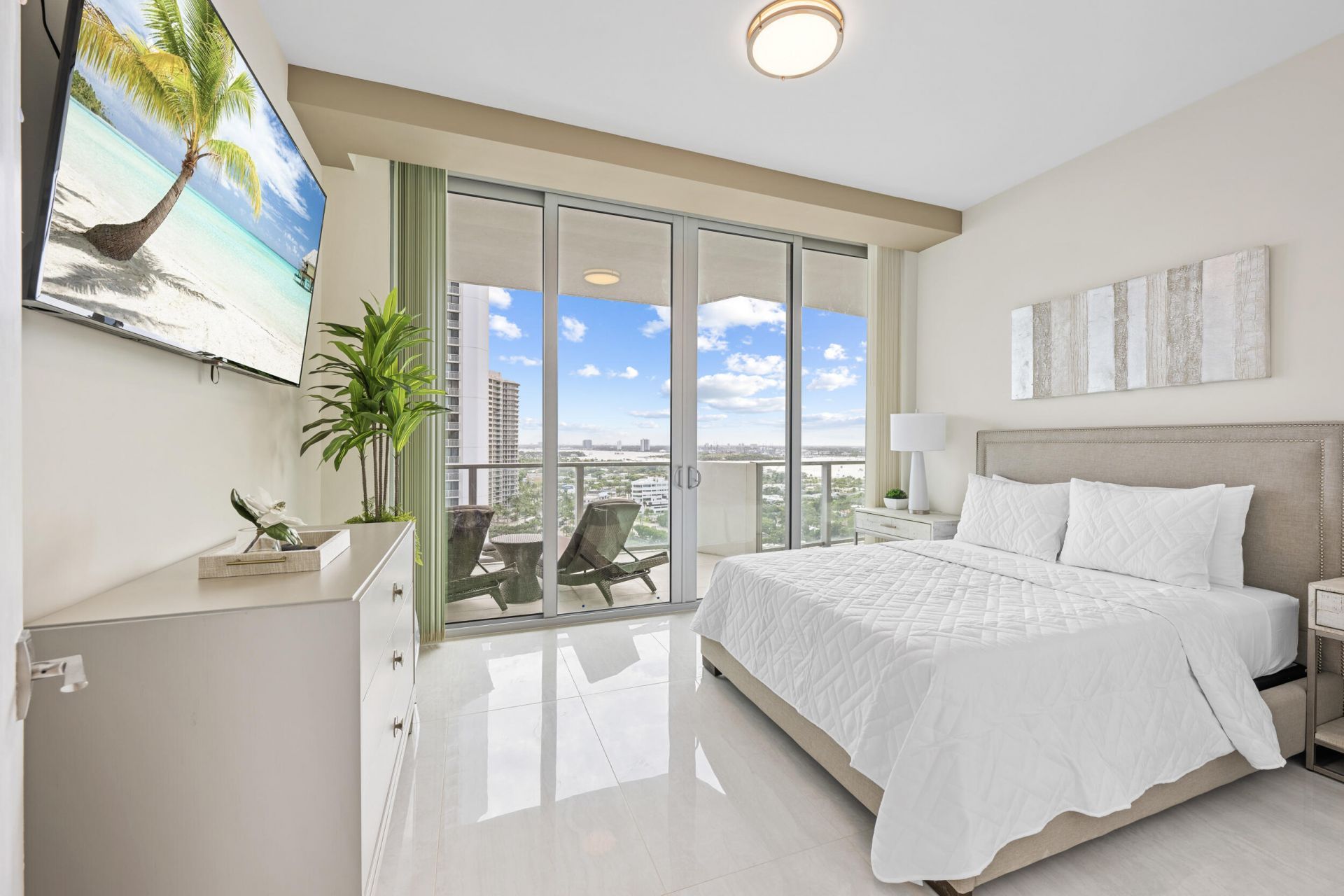 3100 N Ocean Drive, Unit H1707, Singer Island, FL 33404 Photo