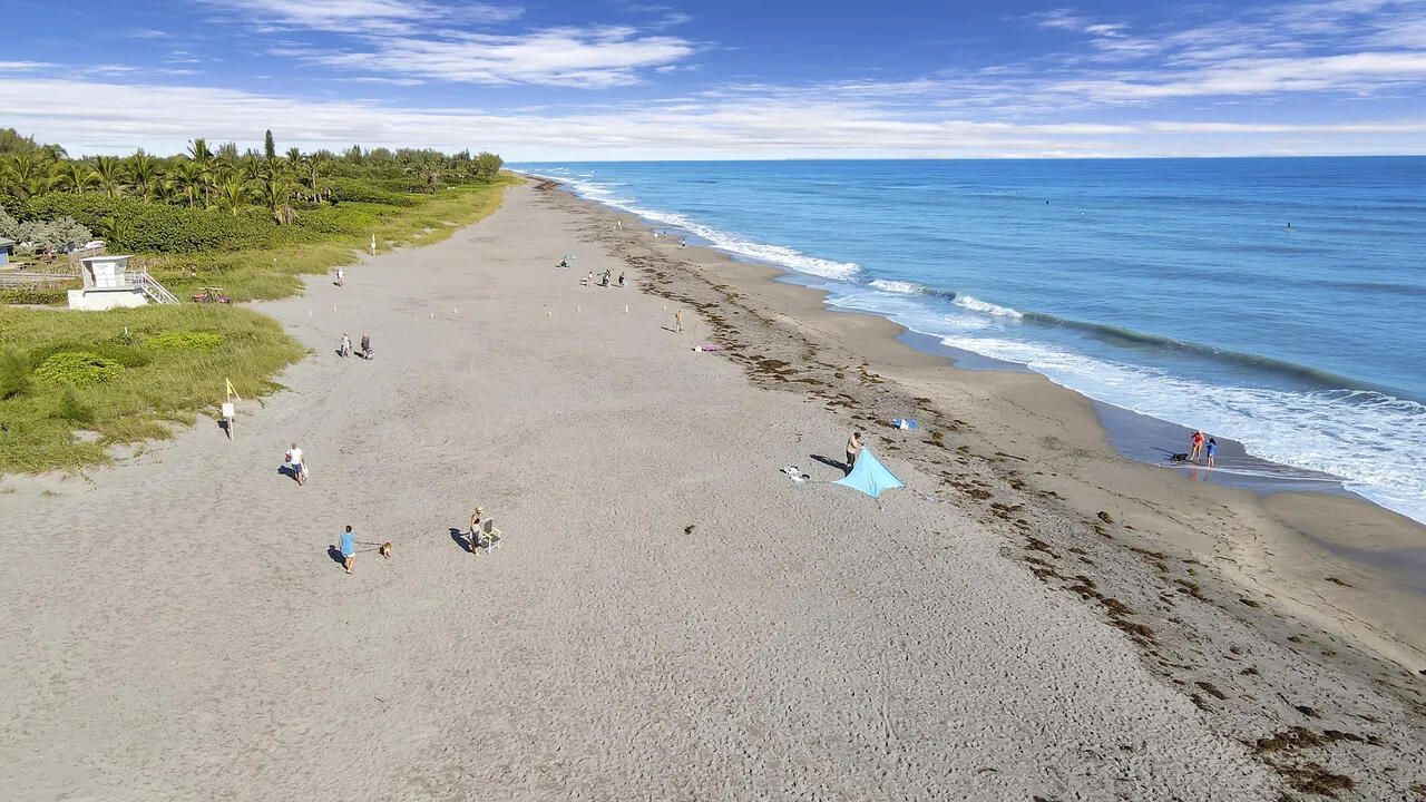 9172 SE Apollo Street, Hobe Sound, FL 33455 Photo