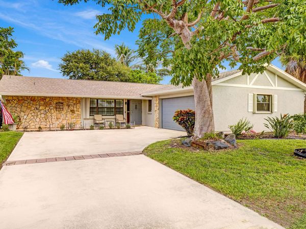 1902 EUCALYPTUS Avenue, Hutchinson Island, FL 34949