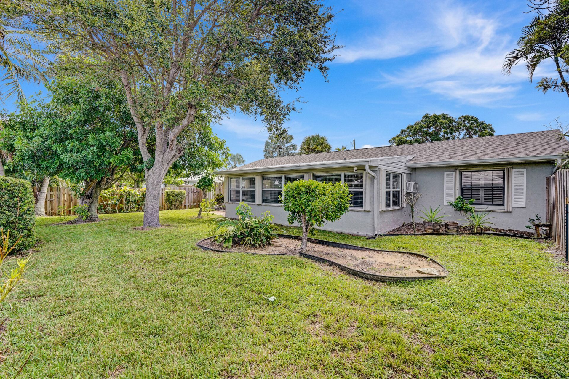 1902 Eucalyptus Avenue, Hutchinson Island, FL 34949 Photo