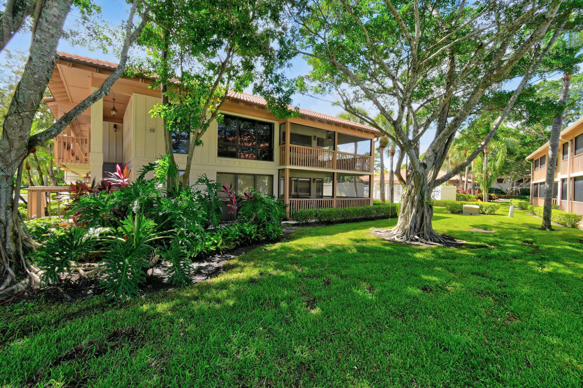 407 Brackenwood Lane S, Palm Beach Gardens, FL 33418 Photo