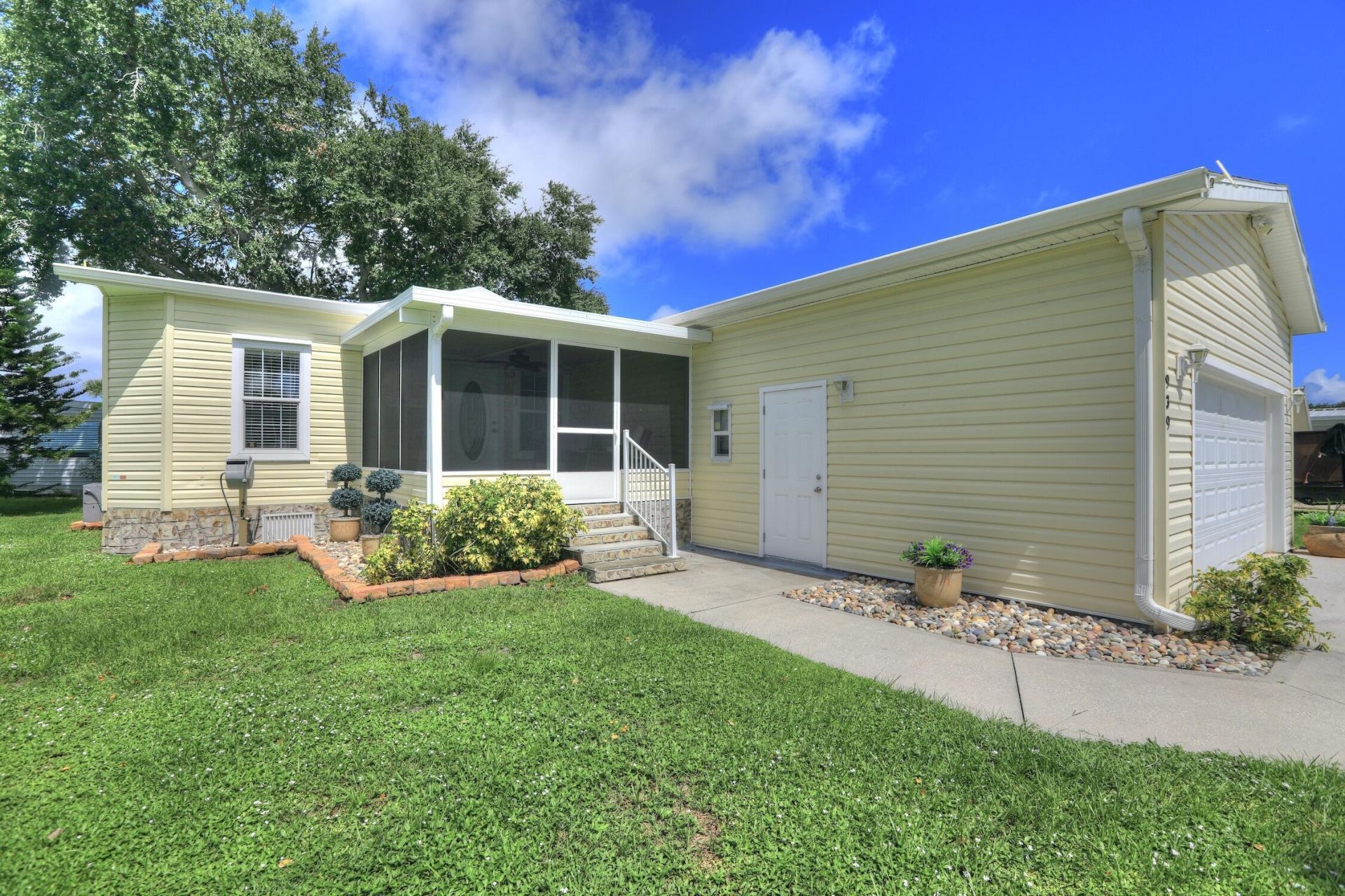 939 Pecan Circle, Barefoot Bay, FL 32976 Photo