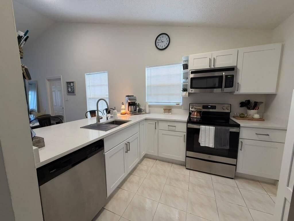 1437 Royal Forest Court, West Palm Beach, FL 33406 Photo