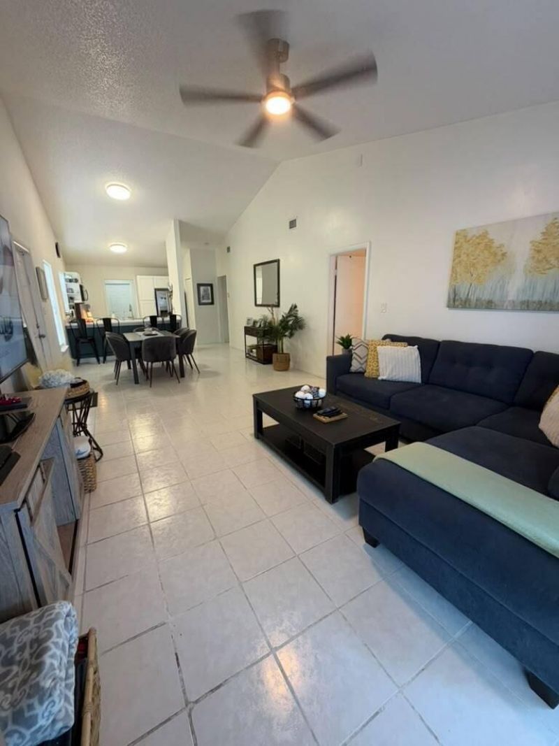 1437 Royal Forest Court, West Palm Beach, FL 33406 Photo