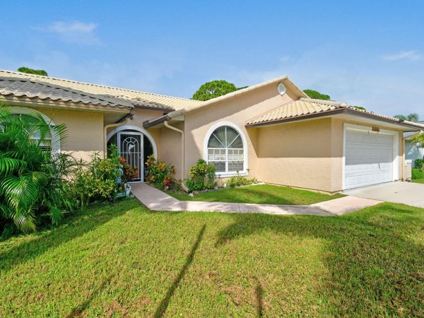 1758 SE DUMA Terrace, Port St. Lucie, FL 34952
