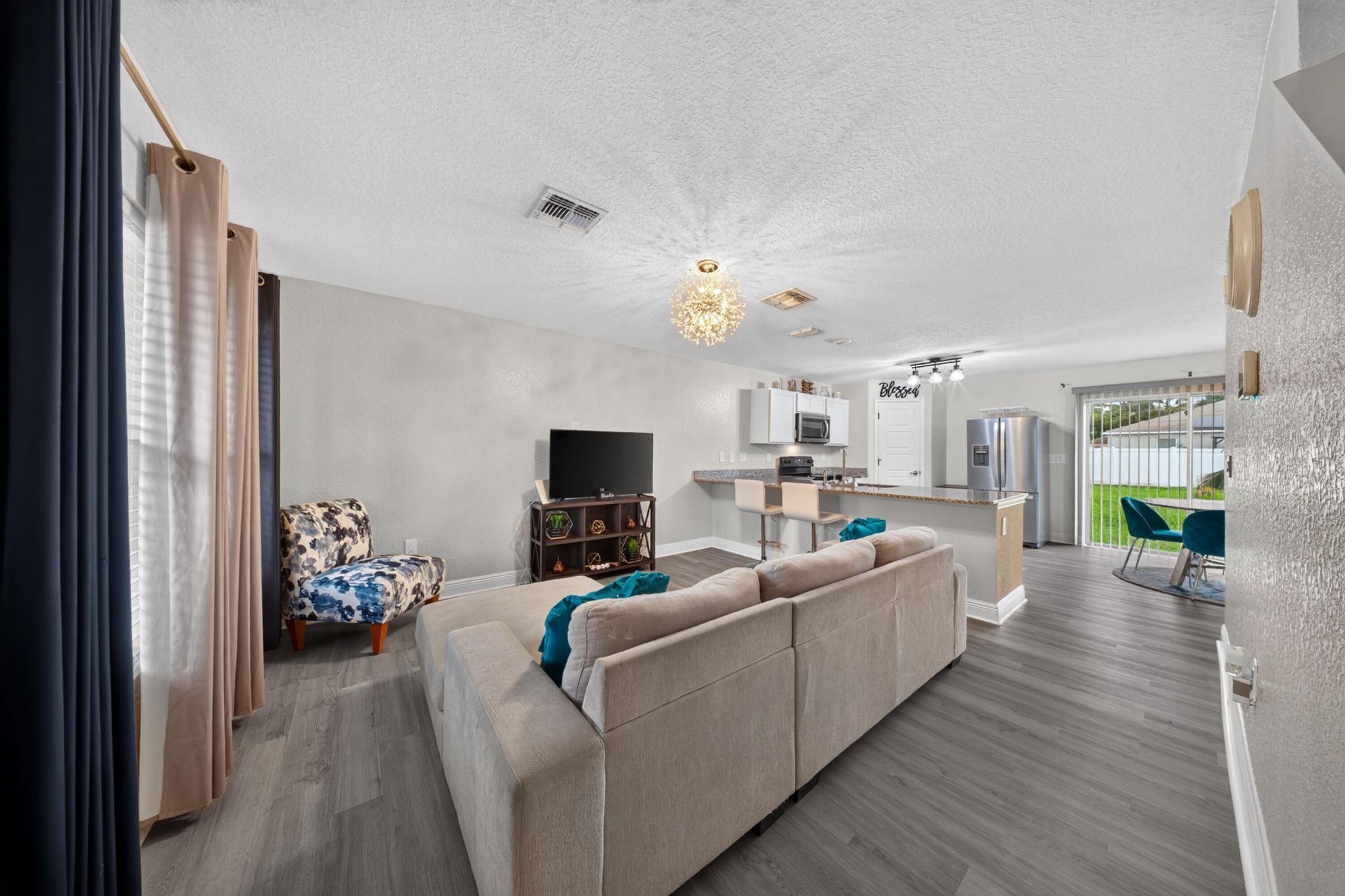 1350 SW Paar Drive, Port Saint Lucie, FL 34953 Photo