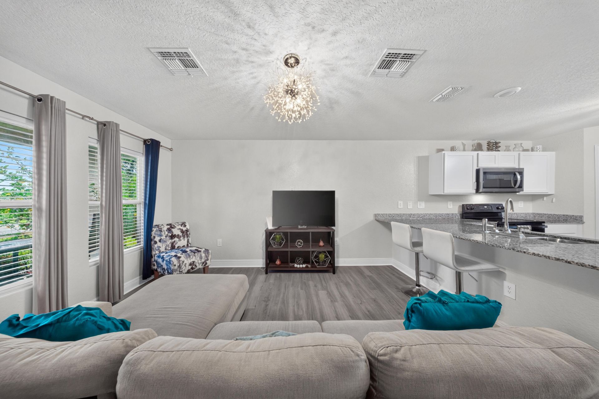 1350 SW Paar Drive, Port Saint Lucie, FL 34953 Photo