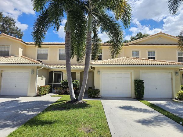 145 Fox Meadow Run, Jupiter, FL 33458