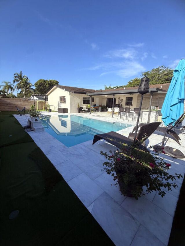 501 NW 98th Avenue, Pembroke Pines, FL 33024 Photo