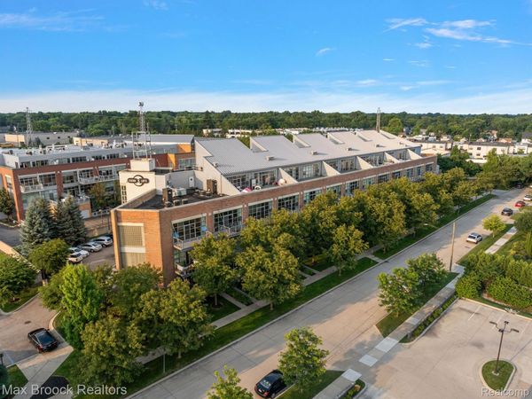 333 E PARENT Avenue , Unit 27, Royal Oak, Mi 48067