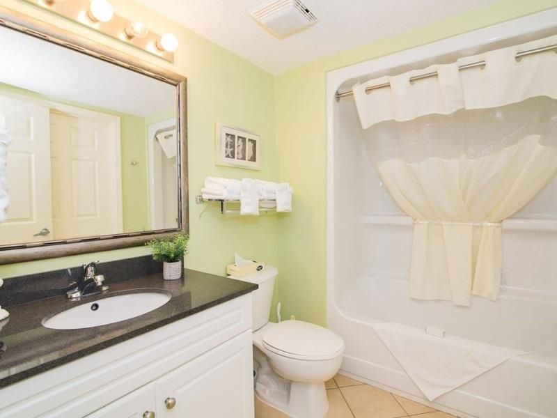 3000 N Ocean Blvd.  Photo 36