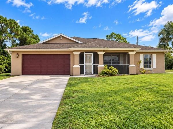 1900 Xelda AVE N, LEHIGH ACRES, FL 33971