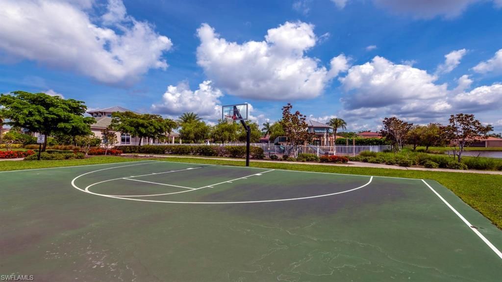2996 Royal Gardens Ave, Fort Myers, FL 33916 Photo