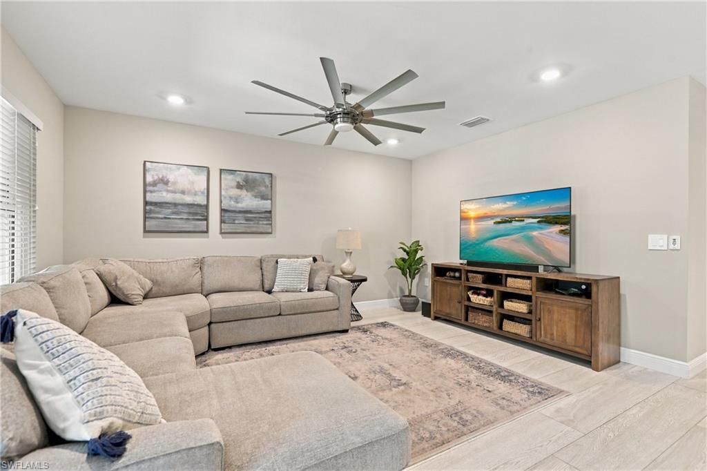 2996 Royal Gardens Ave, Fort Myers, FL 33916 Photo