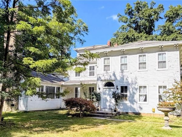 25390 Nobottom Road , Olmsted Twp, OH 44138