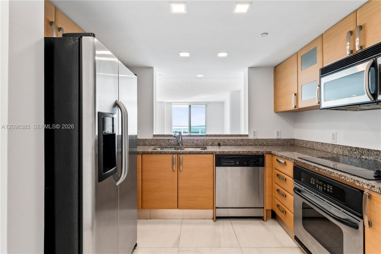 2101 Brickell Ave, Unit 1206, Miami, FL 33129 Photo