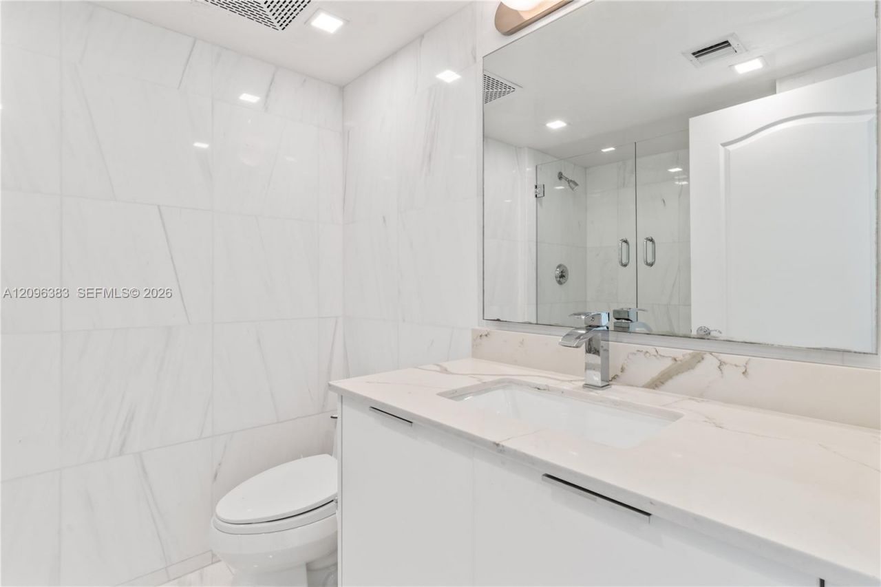 2101 Brickell Ave, Unit 1206, Miami, FL 33129 Photo