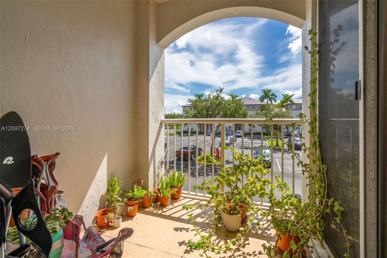 4361 SW 160th Ave , Unit 202, Miramar, FL 33027 Photo