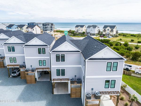 711 N Topsail Drive , Surf City, NC 28445