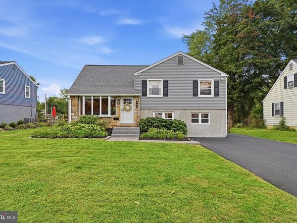 1312 BRADFORD ROAD, ORELAND, PA 19075