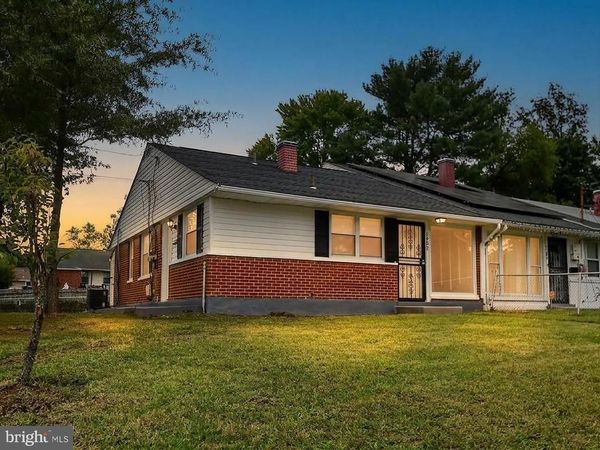 1907 BENDER COURT , LANDOVER, MD 20785