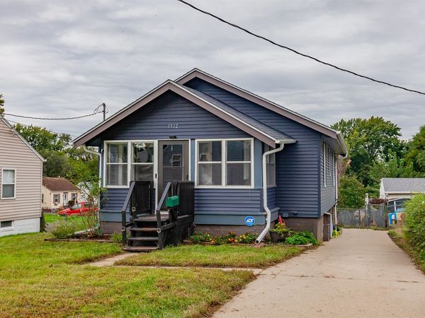 1512 E 32nd Street, Des Moines, IA 50317