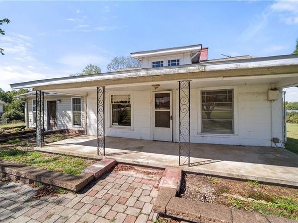 4250 Camp Betty Hastings Road , Walkertown, NC 27051