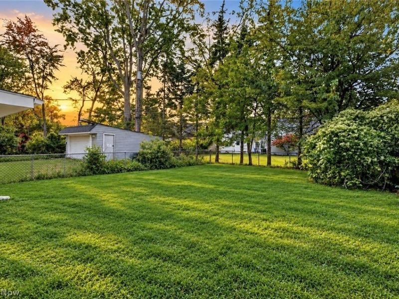 208 Sunset Road, Avon Lake, OH 44012 Photo 27