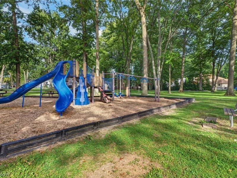 208 Sunset Road, Avon Lake, OH 44012 Photo 43