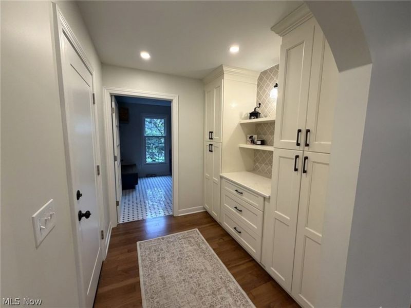 6636 Olde Stone Circle NE, Canton, OH 44721 Photo 12